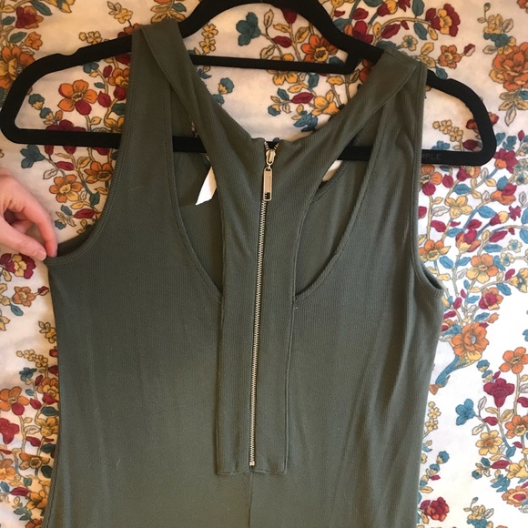 NWOT Cut Out Zipper Shift Dress - Picture 5 of 8
